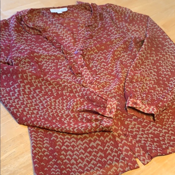 Olive & Oak Sheer Full Button Chevron Top - Picture 4 of 8